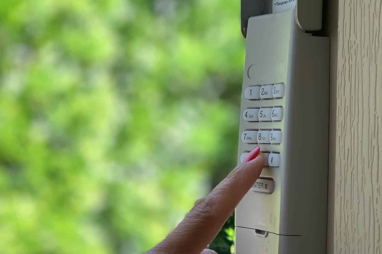 Garage Door Keypad Not Working? Troubleshooting Checklist