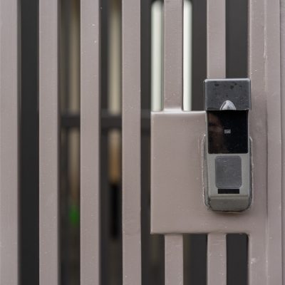 Electronic,Digital,Door,Lock,Keypad,Installed,On,A,Metal,Gate